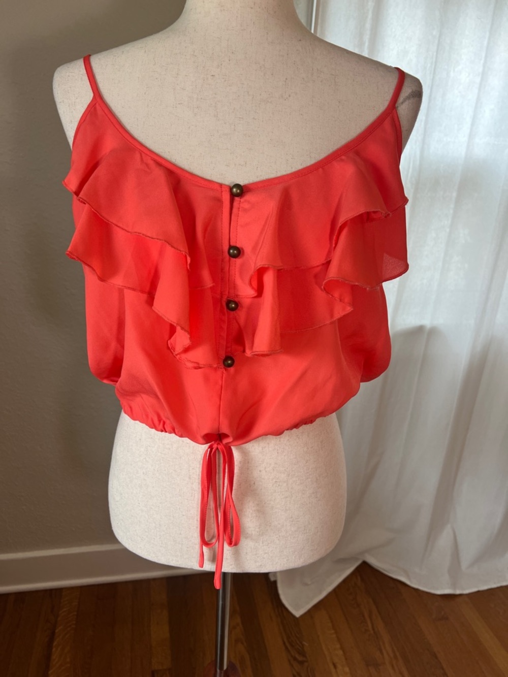 TCEC Coral Ruffled Tie-Hem Button Down Cropped Camisole size M